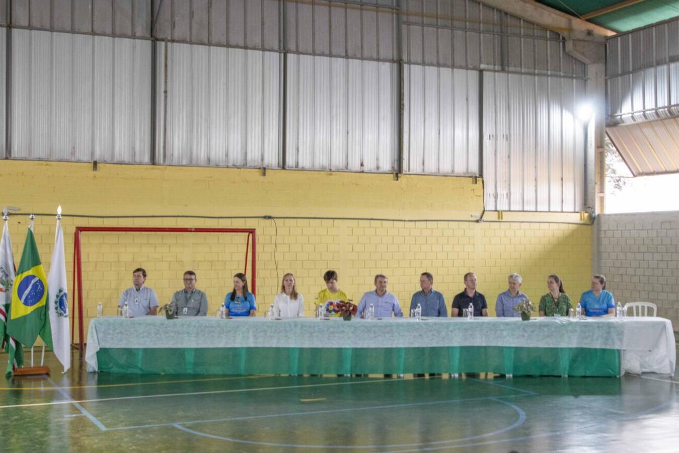 Comunidade do distrito marcou presença na solenidade realizada na tarde de 5 de julho (sexta-feira); obras receberam investimento de R$ 473.248,99