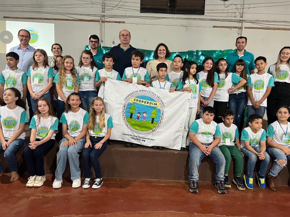 A assembleia de fundação da Cooperdim aconteceu na noite desta quinta-feira (24) e contou com 24 sócios fundadores 