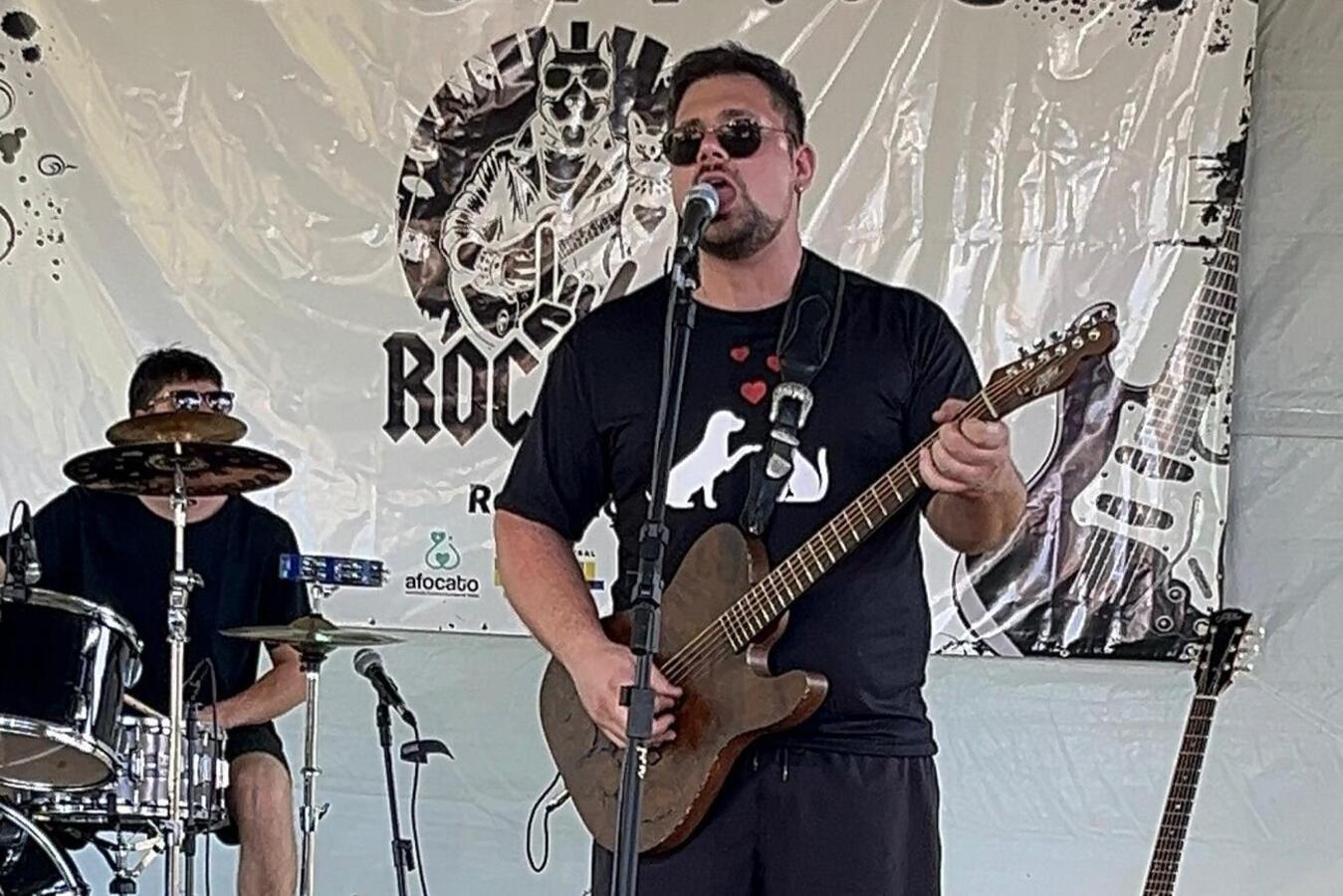 Evento realizado na tarde do domingo (13) na Praça da Cultura em prol da causa animal contou com a participação de aproximadamente 4.000 pessoas     