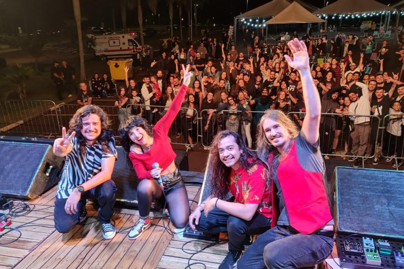 Com 17 bandas de renome regional e nacional no line up, evento atraiu cerca de 2.000 pessoas ao Parque Luiz Cláudio Hoffmann (Parque do Povo)