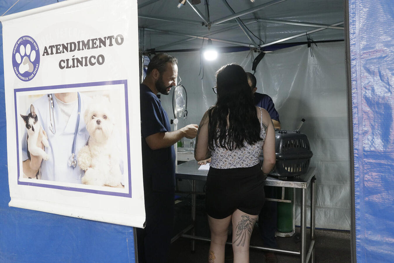 Projeto da Sedest, realizado em parceria com a SMMA, realizou, na tarde desta quarta-feira (6), no Centro de Eventos Deziré Refosco, castrou 108 cães e gatos