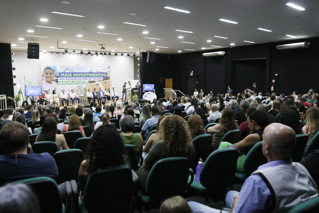 Com a presença do secretário estadual da Educação, recursos na ordem de R$90 milhões são anunciados para colégios do Núcleo Regional de Toledo