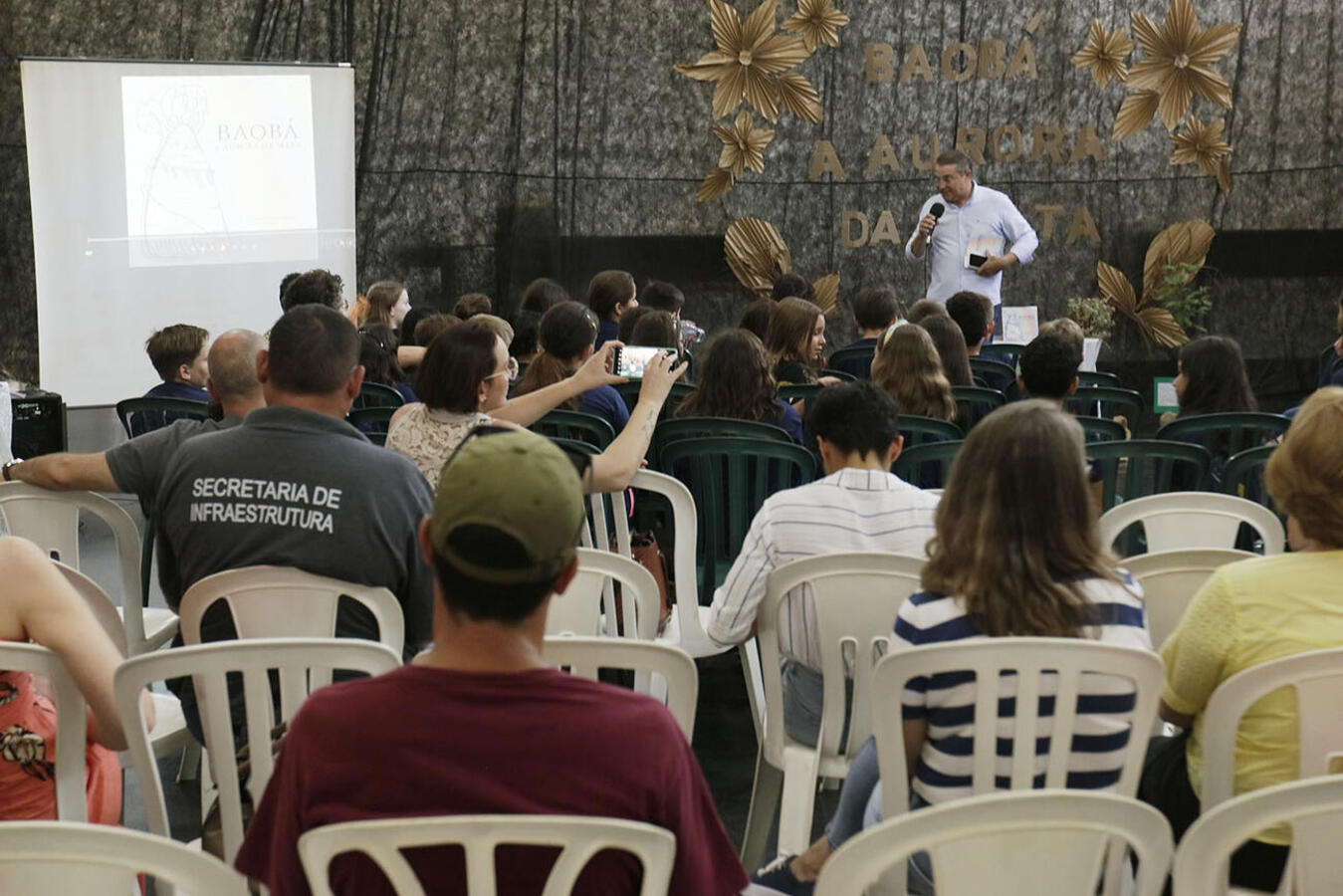 Obra, que relata cada passo de projeto iniciado em 2021, foi oficialmente apresentada em evento realizado na manhã desta terça (19) nas dependências da instituição de ensino