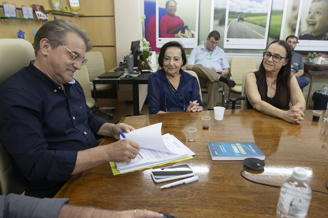 Sanção de lei que denomina o espaço ocorreu na manhã desta segunda-feira (25), em ato que contou com a presença da viúva e da filha do homenageado