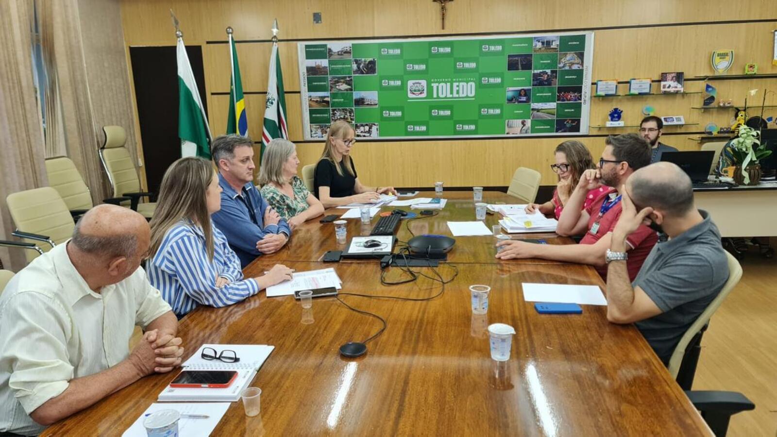 Encontro aconteceu na Sala de Reuniões do Gabinete e está disponível no link Atos da Transição no Portal do Município de Toledo