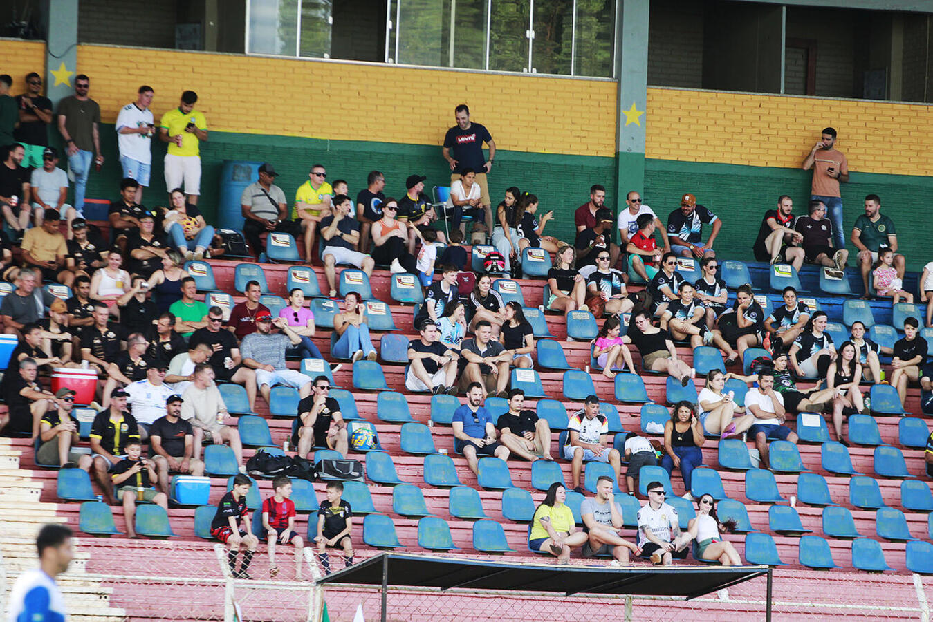 Estádio que tem o nome da data do aniversário de Toledo, recebeu, no último sábado, as decisões da principal competição de futebol sete do município
