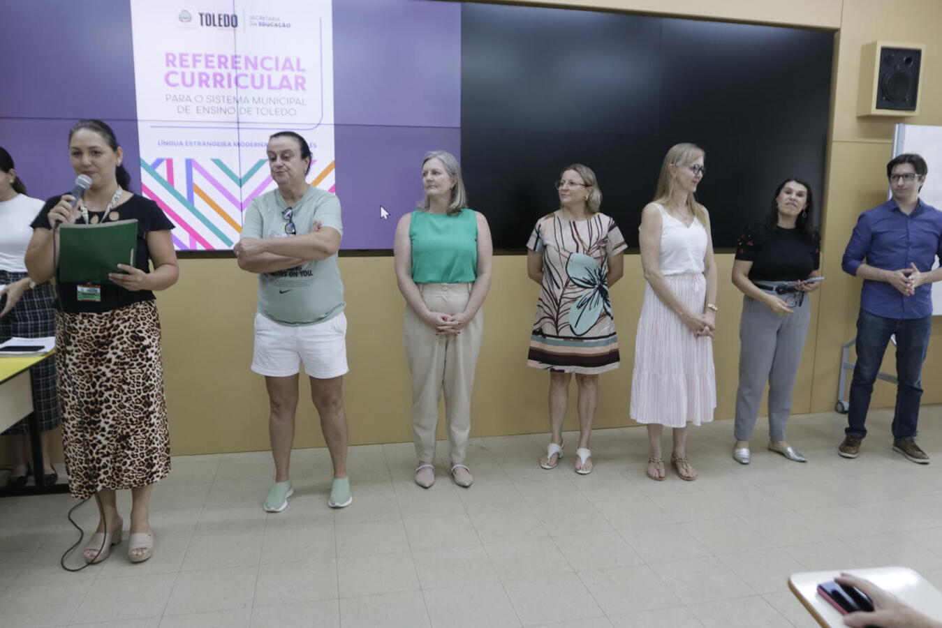 A cerimônia aconteceu durante uma reunião de diretores de escolas e Cmeis na Escola de Governo