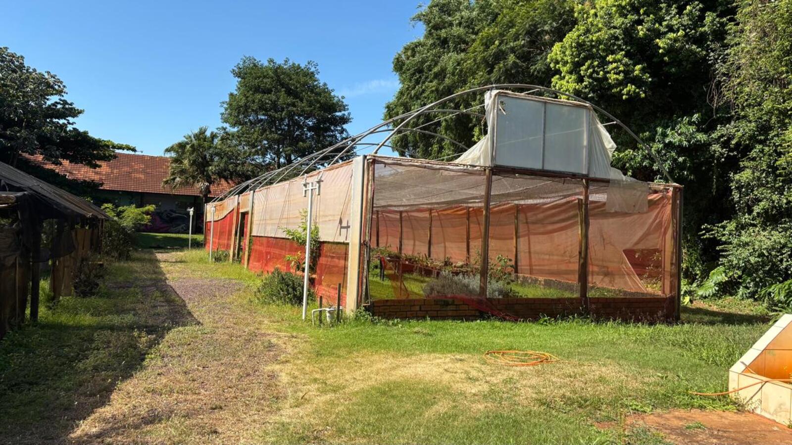 Objetivo das visitas em várias unidades foi conferir de perto como está a estrutura e o que pode ser melhorado antes do reinício das atividades