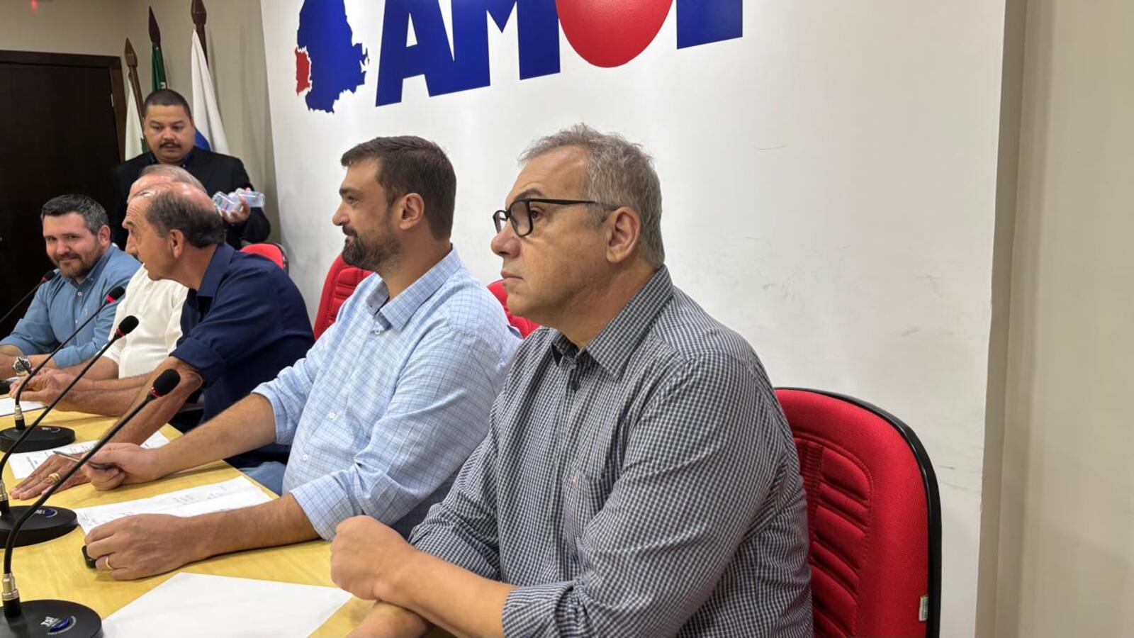 Eleição ocorreu nesta sexta-feira, na sede da Amop, em Cascavel. Thiago Stefanello, prefeito de Corbélia, será o presidente