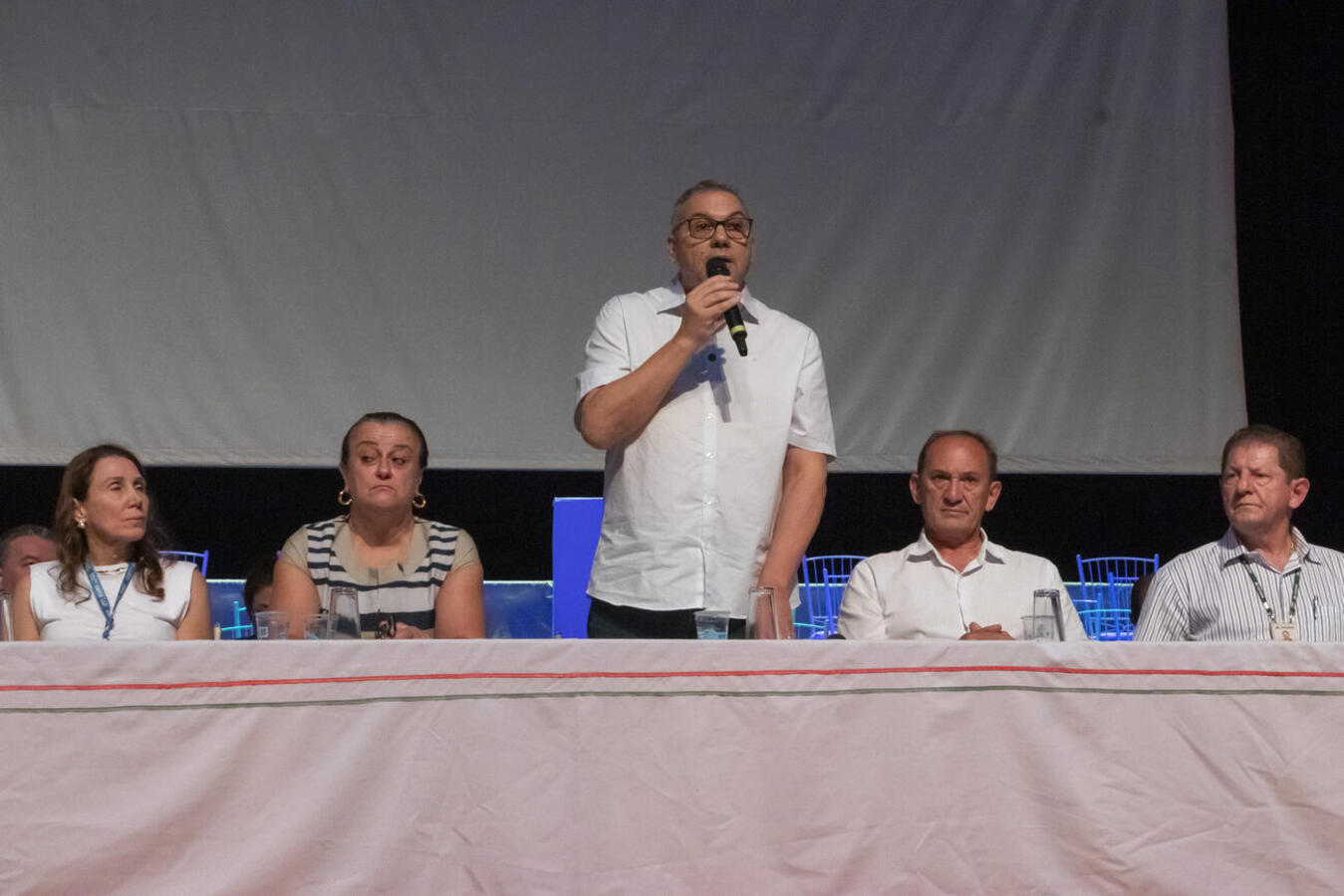 Nesta primeira fase, 84 famílias receberam as chaves das casas e assinaram o contrato, estando aptas a utilizarem o imóvel