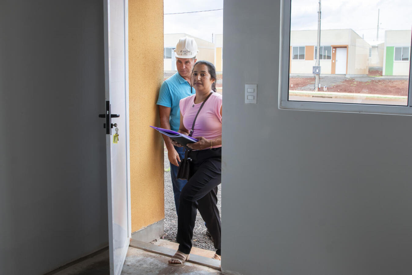 Nesta primeira fase, 84 famílias receberam as chaves das casas e assinaram o contrato, estando aptas a utilizarem o imóvel