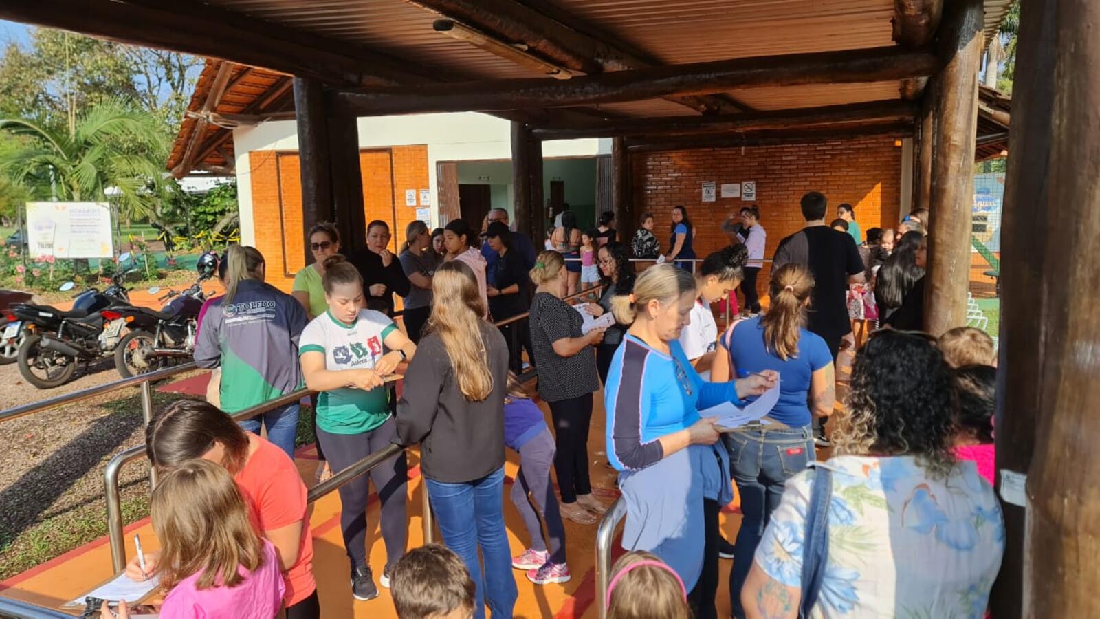 No domingo, dia 19 de janeiro, e no sábado, dia 01 de fevereiro serão oferecidos exames médicos gratuitos para acesso às piscinas do Parque das Águas de Toledo