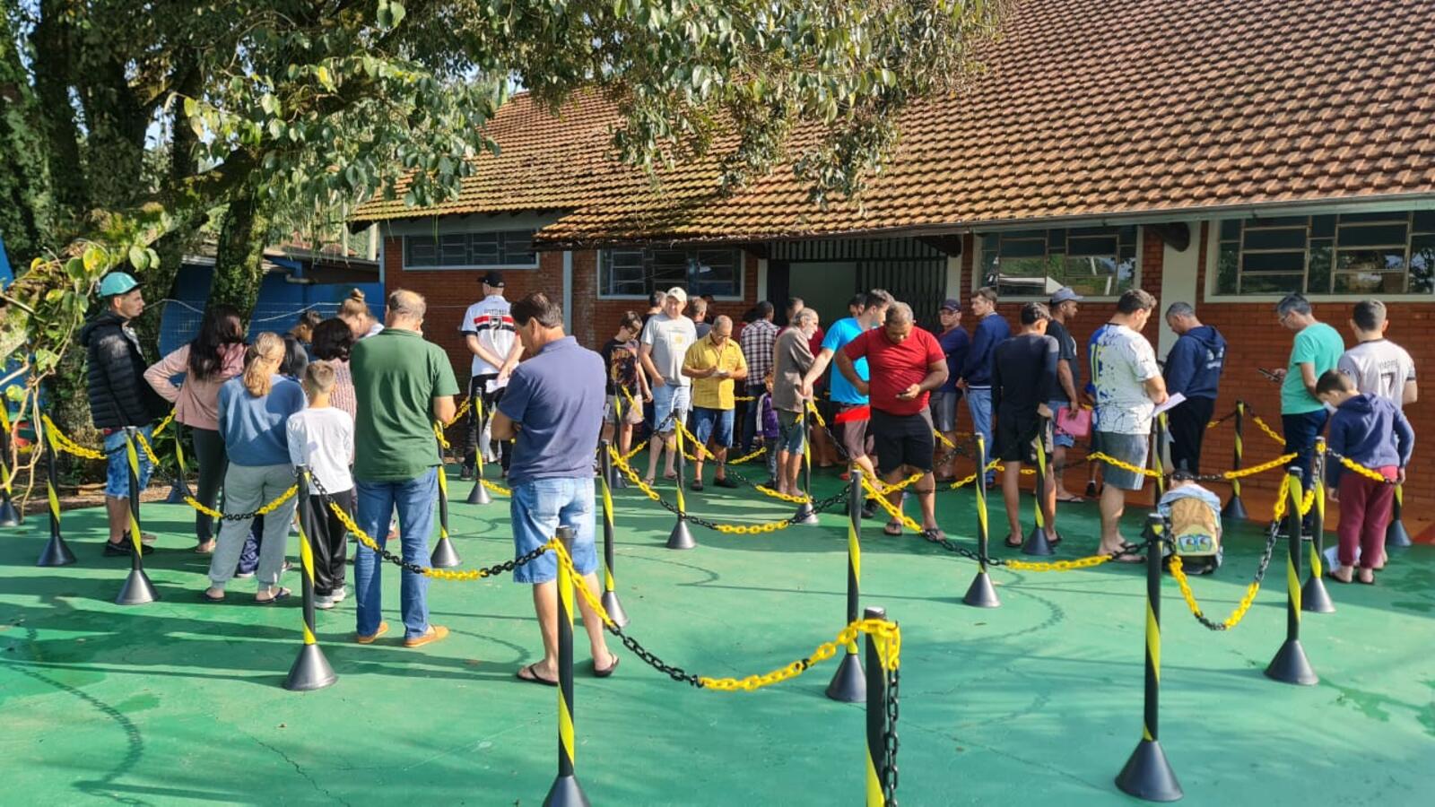 No domingo, dia 19 de janeiro, e no sábado, dia 01 de fevereiro serão oferecidos exames médicos gratuitos para acesso às piscinas do Parque das Águas de Toledo