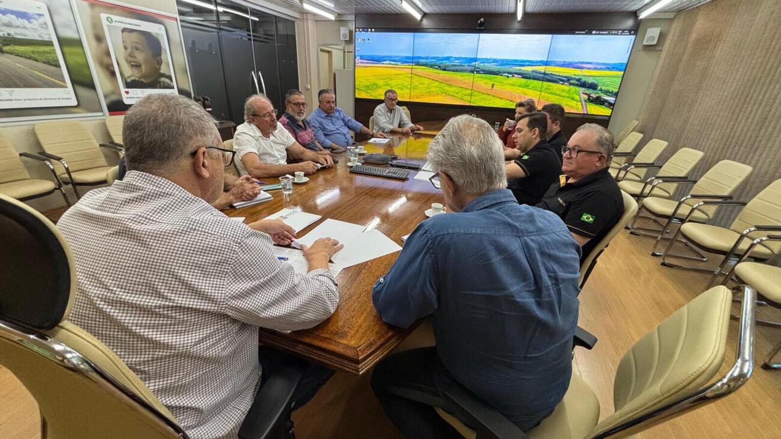 Assuntos relevantes para o setor foram apresentados, na manhã desta quinta-feira (23), por representantes da Associação Regional dos Suinocultores do Oeste