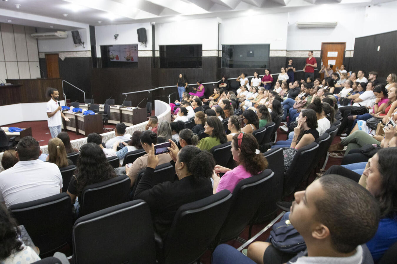 Médica vinculada à SMS supervisionou uma das palestras de ação alusiva à Semana de Conscientização e Prevenção da Asfixia Mecânica por Corpo Estranho