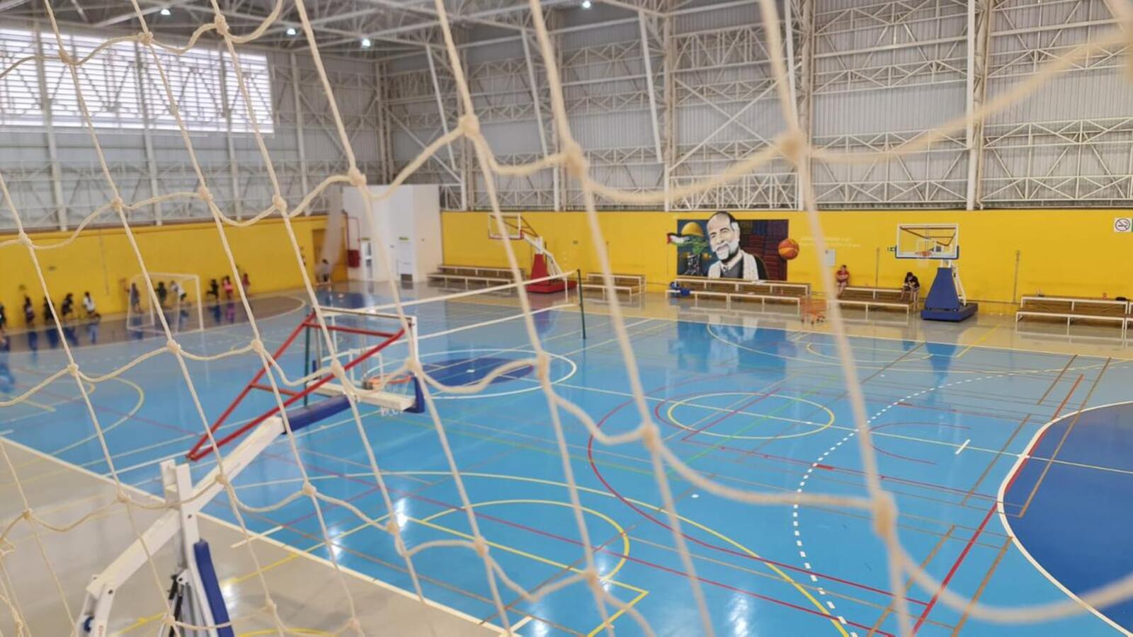 O Centro de Iniciação ao Esporte realiza atendimento de segunda a sexta-feira nos três turnos. São modalidades para atender desde os sete anos até os idosos