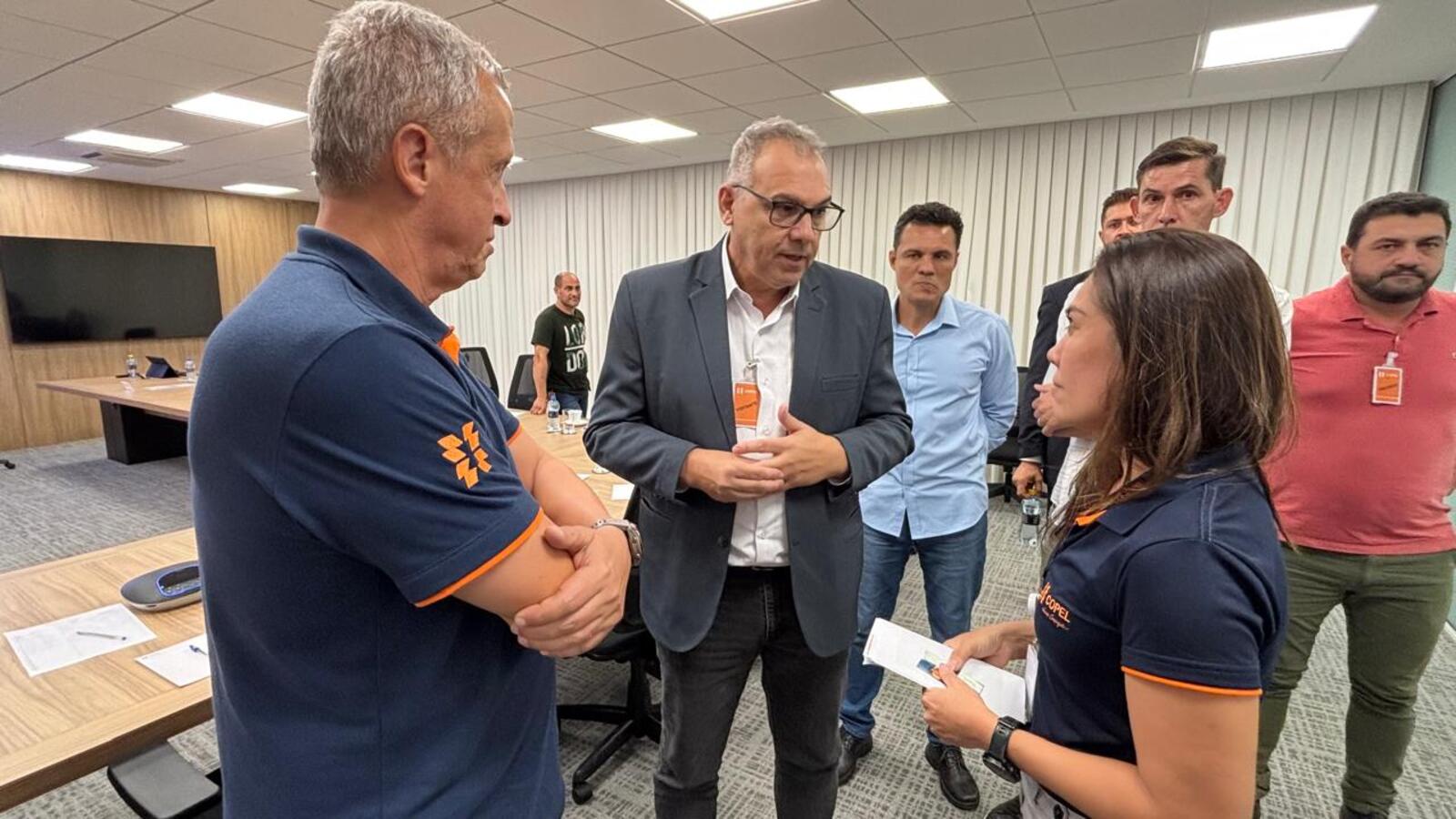 Encontro com o presidente da Copel, Daniel Pimentel Slaviero, serviu para mostrar as necessidades de Toledo sobre o setor (Crédito: Márcio Pimentel)