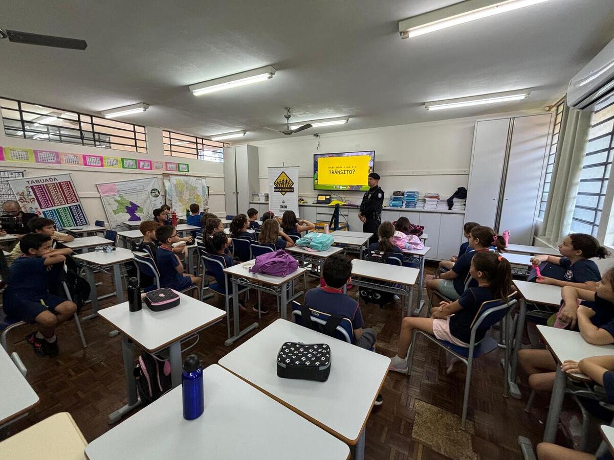 Turma de 25 crianças da Escola Municipal Arsênio Heiss foi a primeira a receber o treinamento em 2025