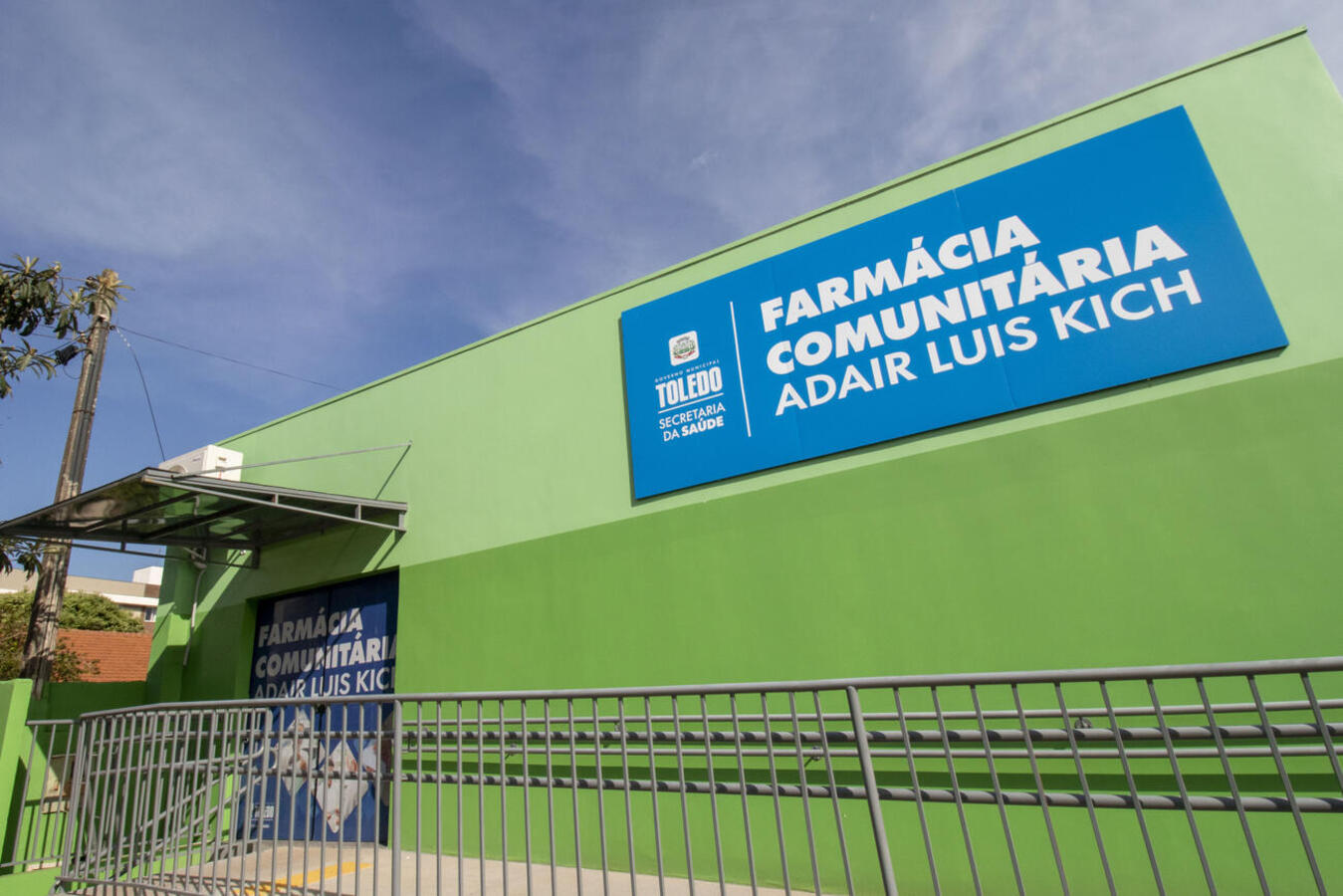 Repartições municipais, como a Farmácia Comunitária (foto), estão tendo sérias restações para prestar serviços por problemas relacionados a oscilações de energia