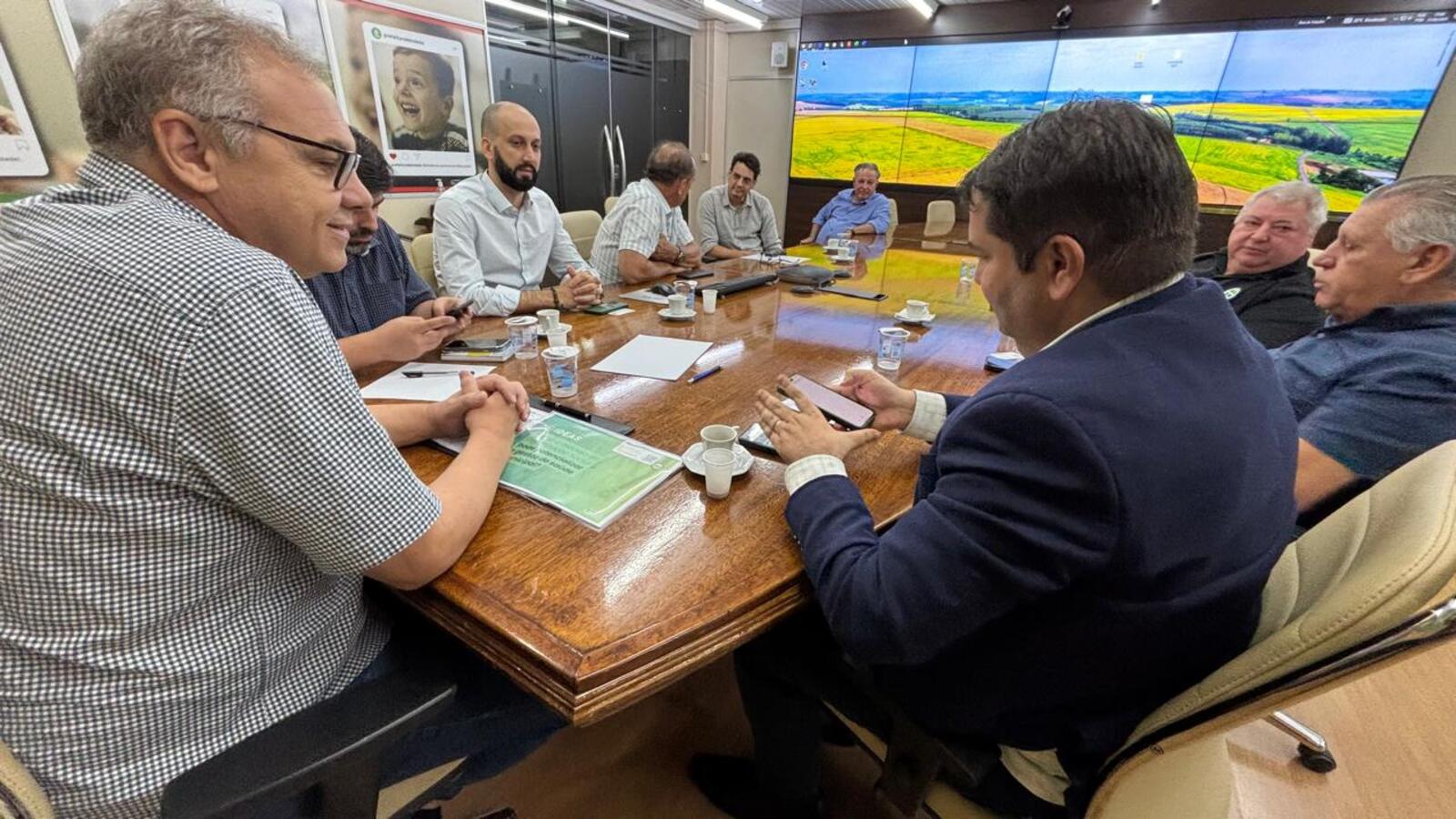 Objetivo do encontro foi promover um amplo debate sobre a condução dos trabalhos em busca da melhoria do serviço de saúde pública