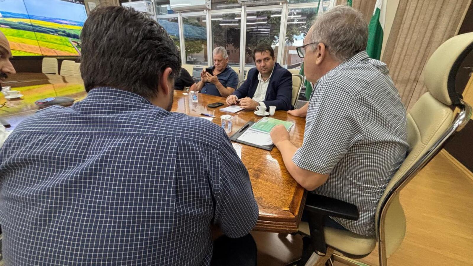 Objetivo do encontro foi promover um amplo debate sobre a condução dos trabalhos em busca da melhoria do serviço de saúde pública