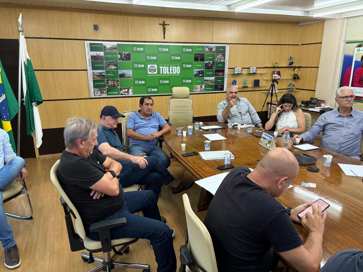Representantes do DER-PR foram recebidos por uma equipe da prefeitura e discutiram a viabilidade de continuar o projeto