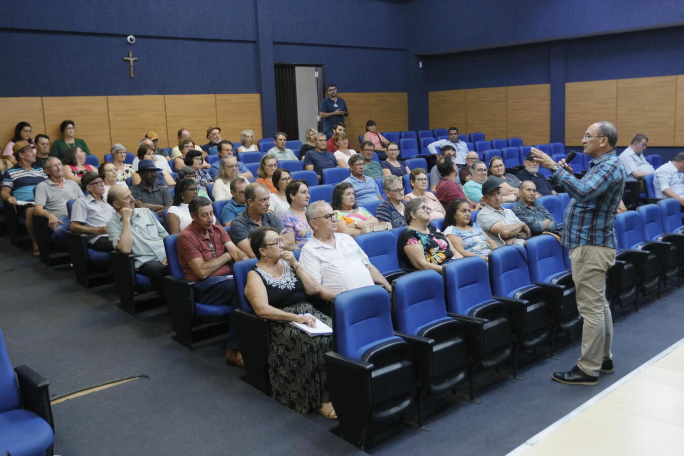Políticas públicas continuadas voltadas a entidades e o público por elas atendido foram detalhadas nesta terça-feira (4) em encontro no Auditório Acary de Oliveira