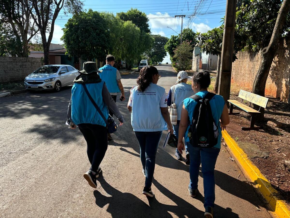 Cerca de 15 agentes comunitários de saúde foram ao Jardim Concórdia e Jardim Independência para conscientizar a comunidade