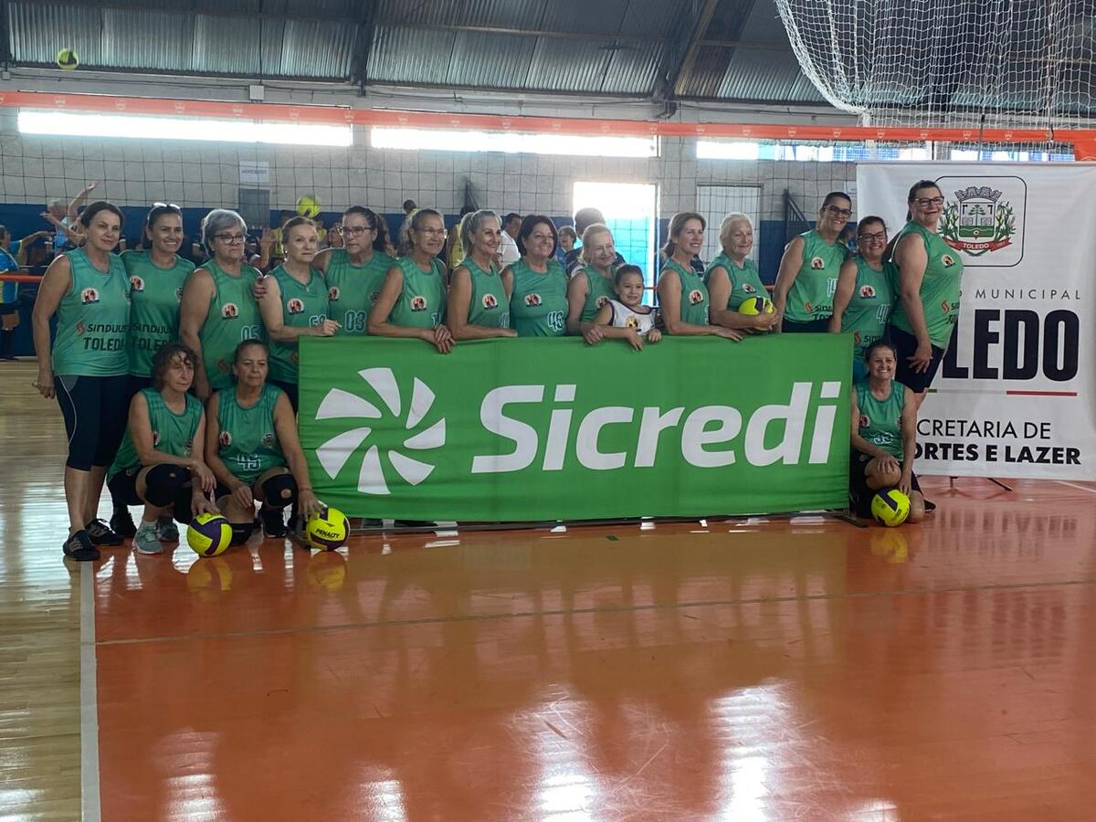 O município de Toledo celebrou a abertura da 2ª edição do Circuito Oeste de Vôlei Câmbio na manhã desta sexta-feira (21)