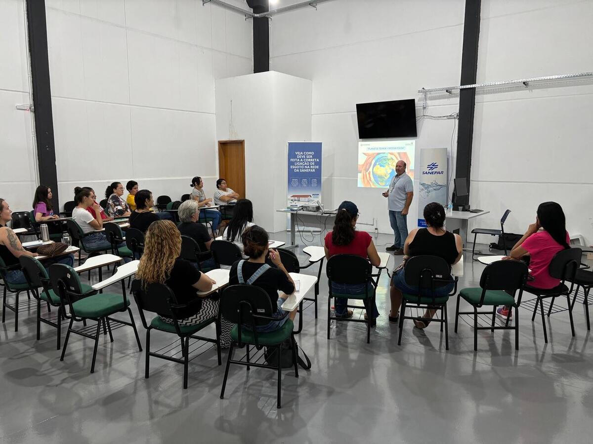 Na Agência do Trabalhador, 17 mulheres puderam aprender, no último sábado (8), a respeito da teoria e da prática em manutenção hidráulica residencial