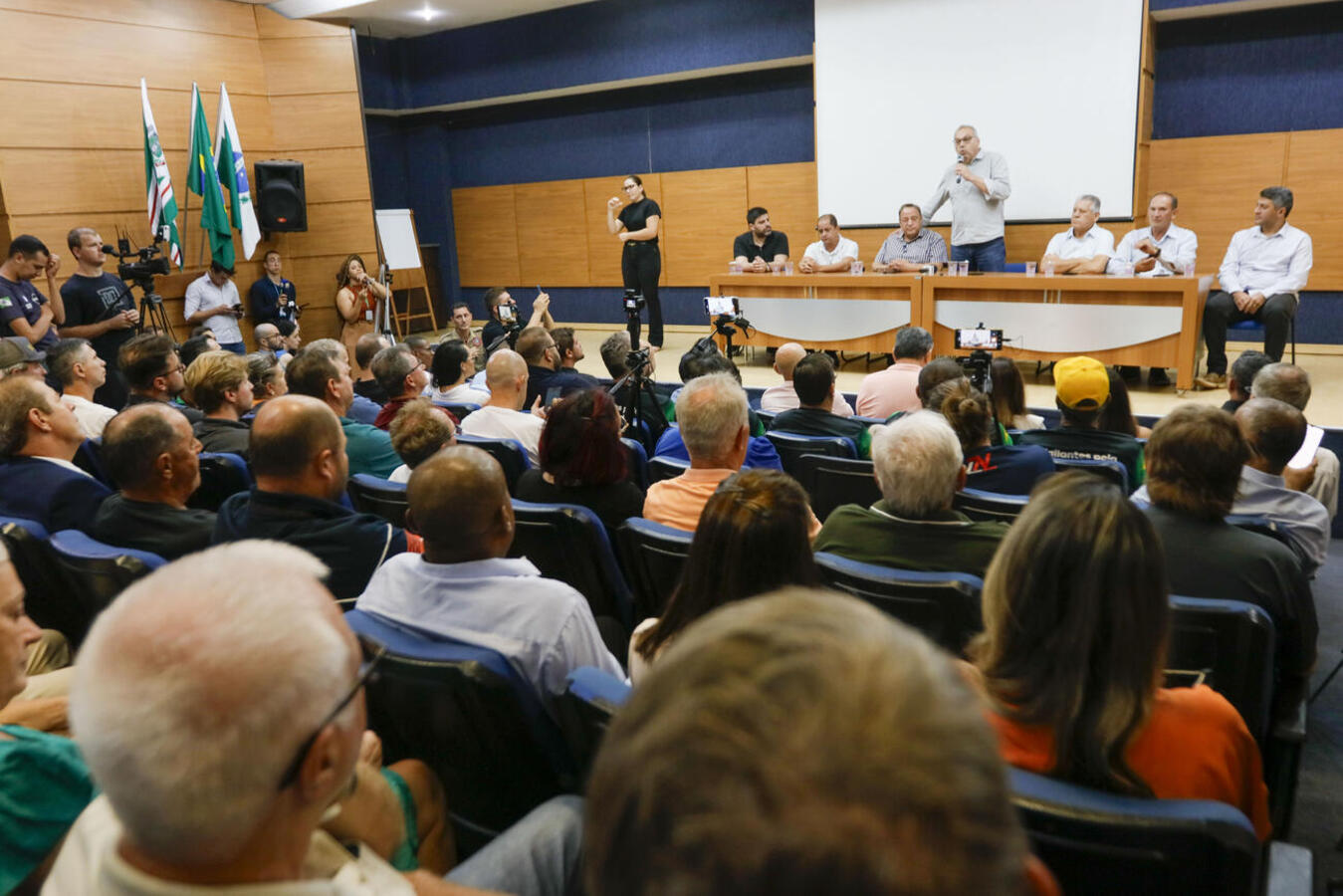 O deputado estadual, líder do governo na Assembleia Legislativa do Paraná visitou Toledo e anunciou um recurso de quase R$ 37 milhões para o município
