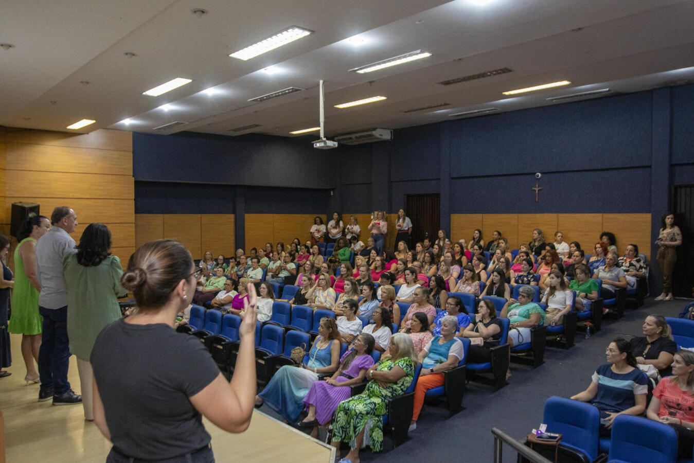 Secretaria de Políticas para Infância, Juventude, Mulher, Família e Desenvolvimento Humano realizou uma homenagem às mulheres na manhã desta sexta-feira (7)