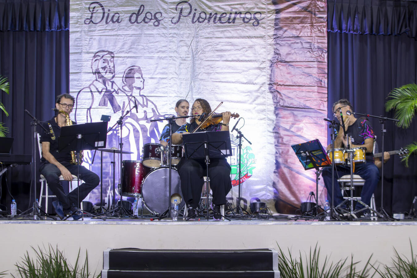Primeiros protagonistas de uma história repleta de conquistas, cerca de 750 pessoas receberam homenagens em evento realizado nesta quarta-feira (26)