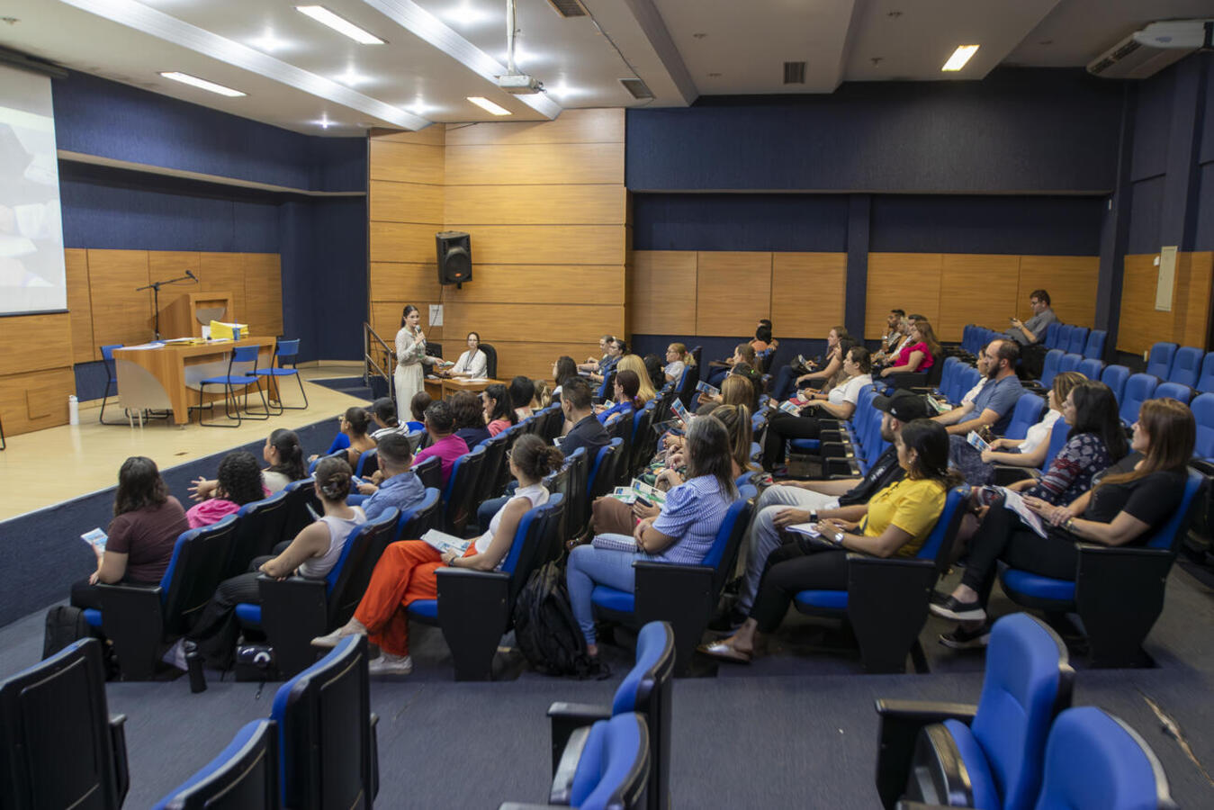 Ato nesta quinta (6), no Auditório Acary Oliveira, atende de forma parcial demanda por professores de apoio à diversidade e à inclusão na rede municipal de ensino