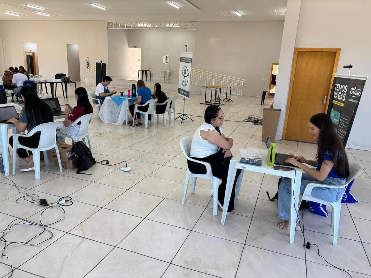 Com mais de 700 postos de trabalho disponíveis, primeira edição do evento em 2025 foi realizada nesta sexta (21) no Centro Multiuso do Panorama/São Francisco