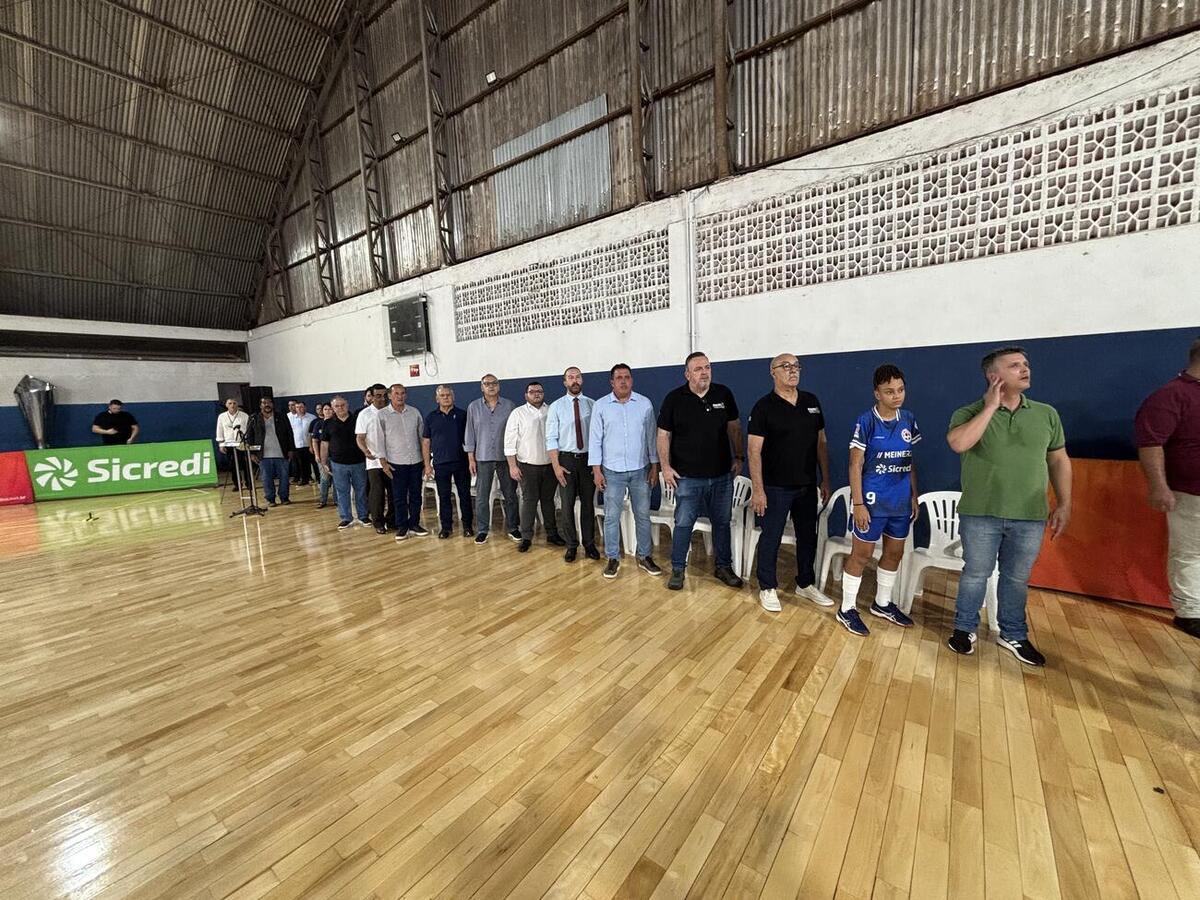 Evento contou com desfile da tocha e acendimento da pira olímpica. Atletas também fizeram o juramento para os jogos