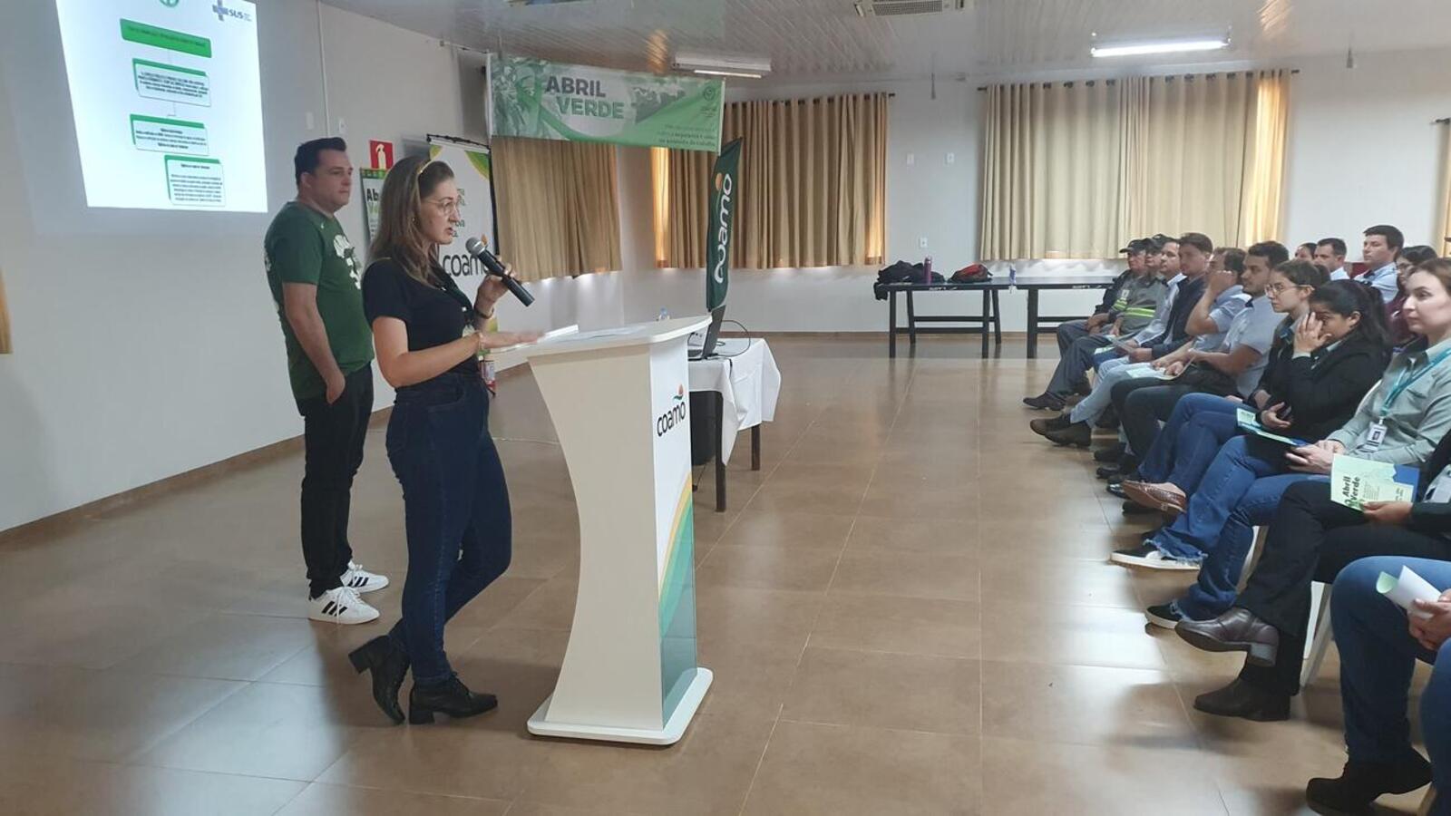 Aproximadamente seis mil trabalhadores receberam orientações para conscientização sobre segurança no trabalho durante o mês de abril em Toledo