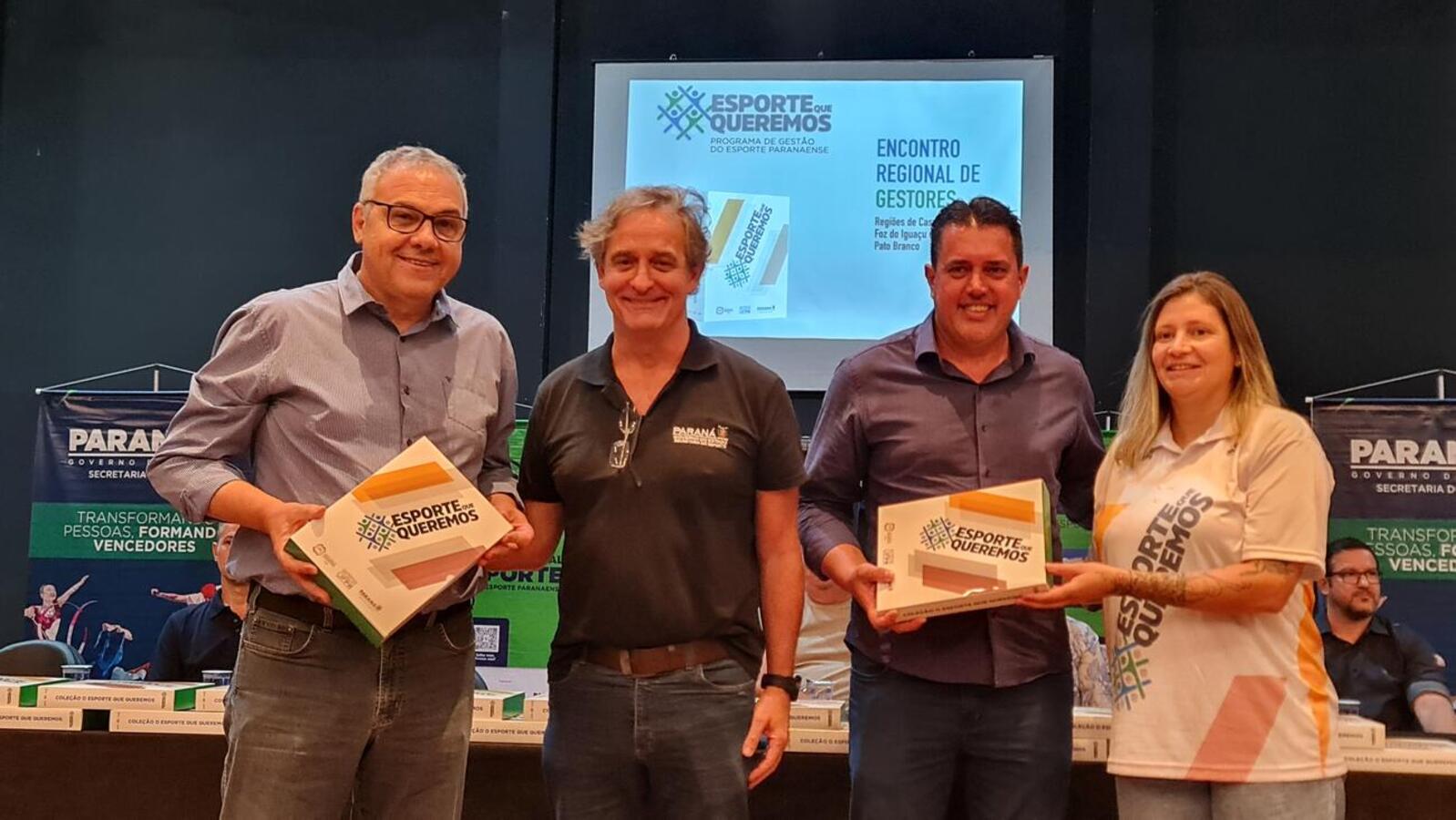 As certificações foram entregues na abertura da 2ª Etapa da Conferência Estadual do Esporte, realizada no auditório da Unioeste em Toledo