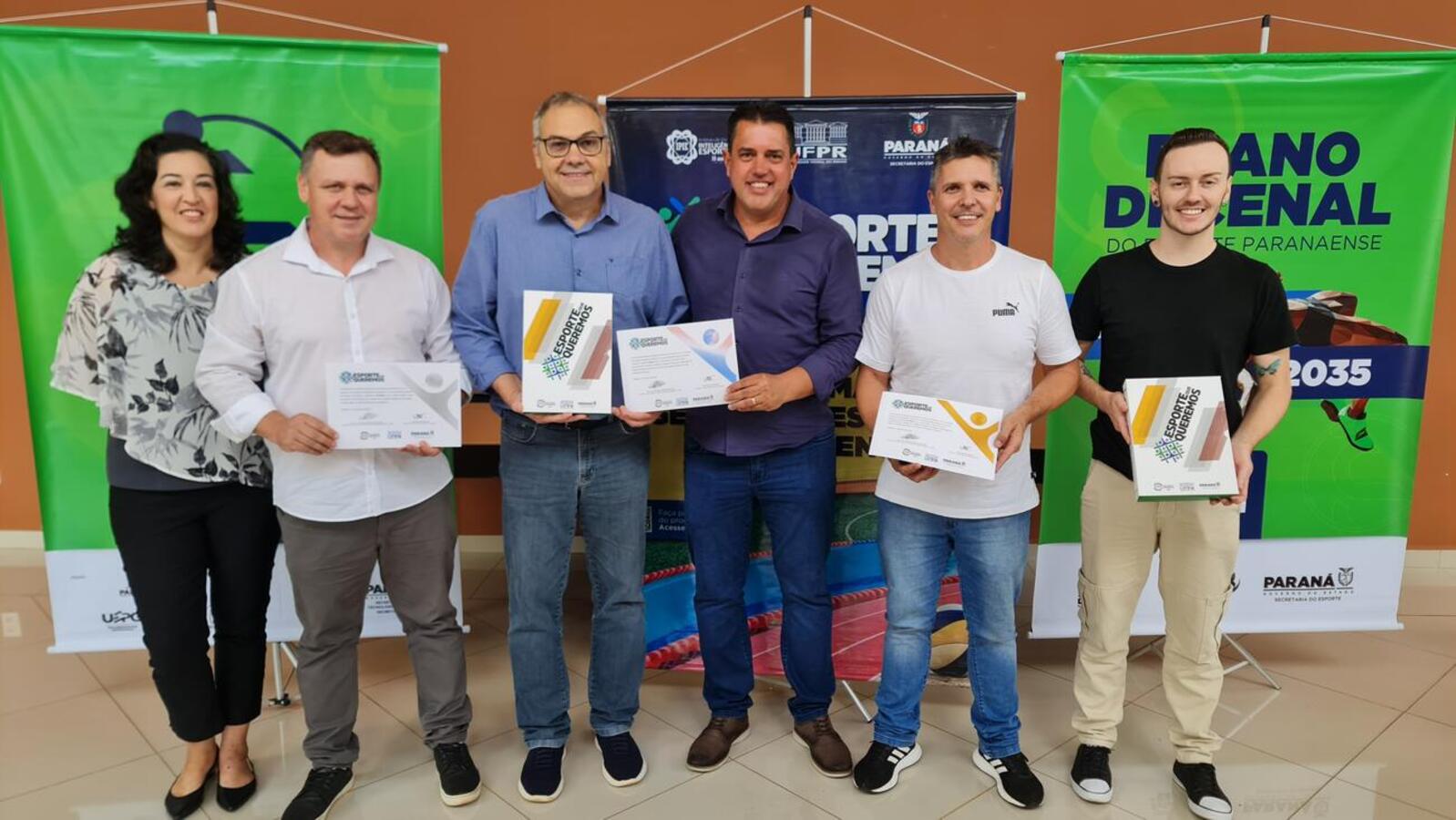 As certificações foram entregues na abertura da 2ª Etapa da Conferência Estadual do Esporte, realizada no auditório da Unioeste em Toledo