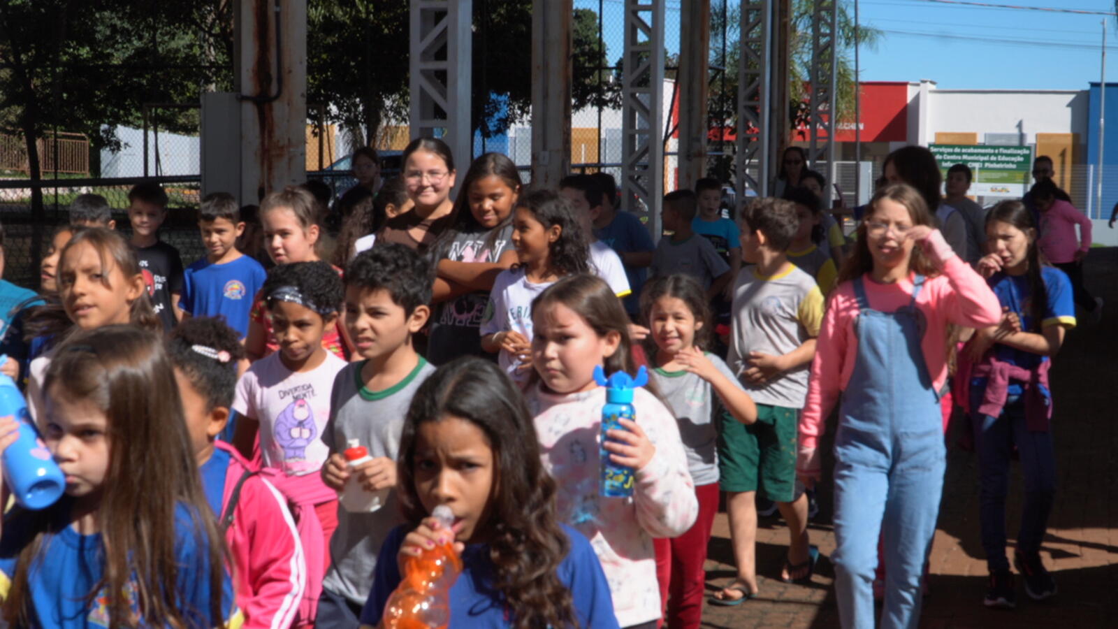 Ações foram realizadas no auditório do CEU das Artes e no Ondy Hélio Niederauer envolvendo alunos de escolas públicas municipais