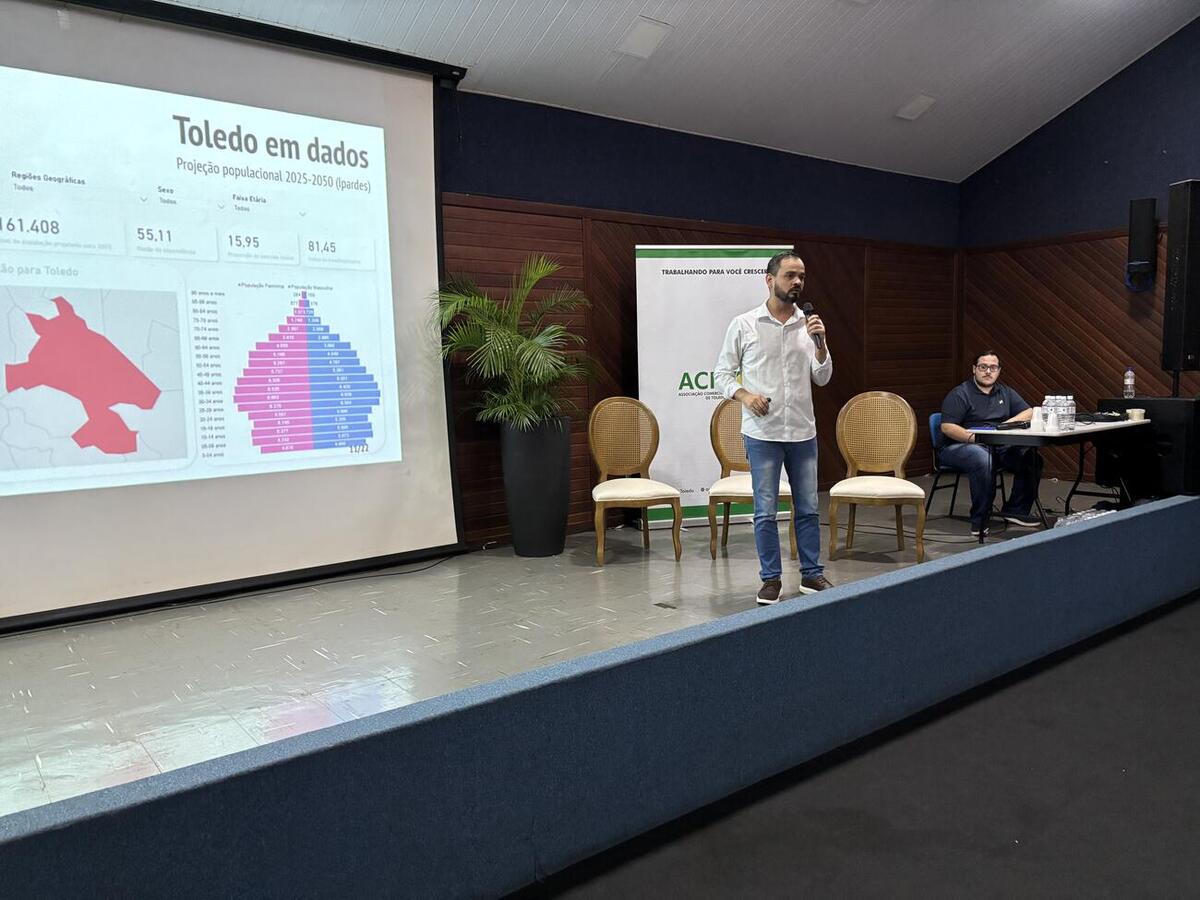 Foram realizadas palestras e debates sobre a nova legislação acerca de doenças psicossociais