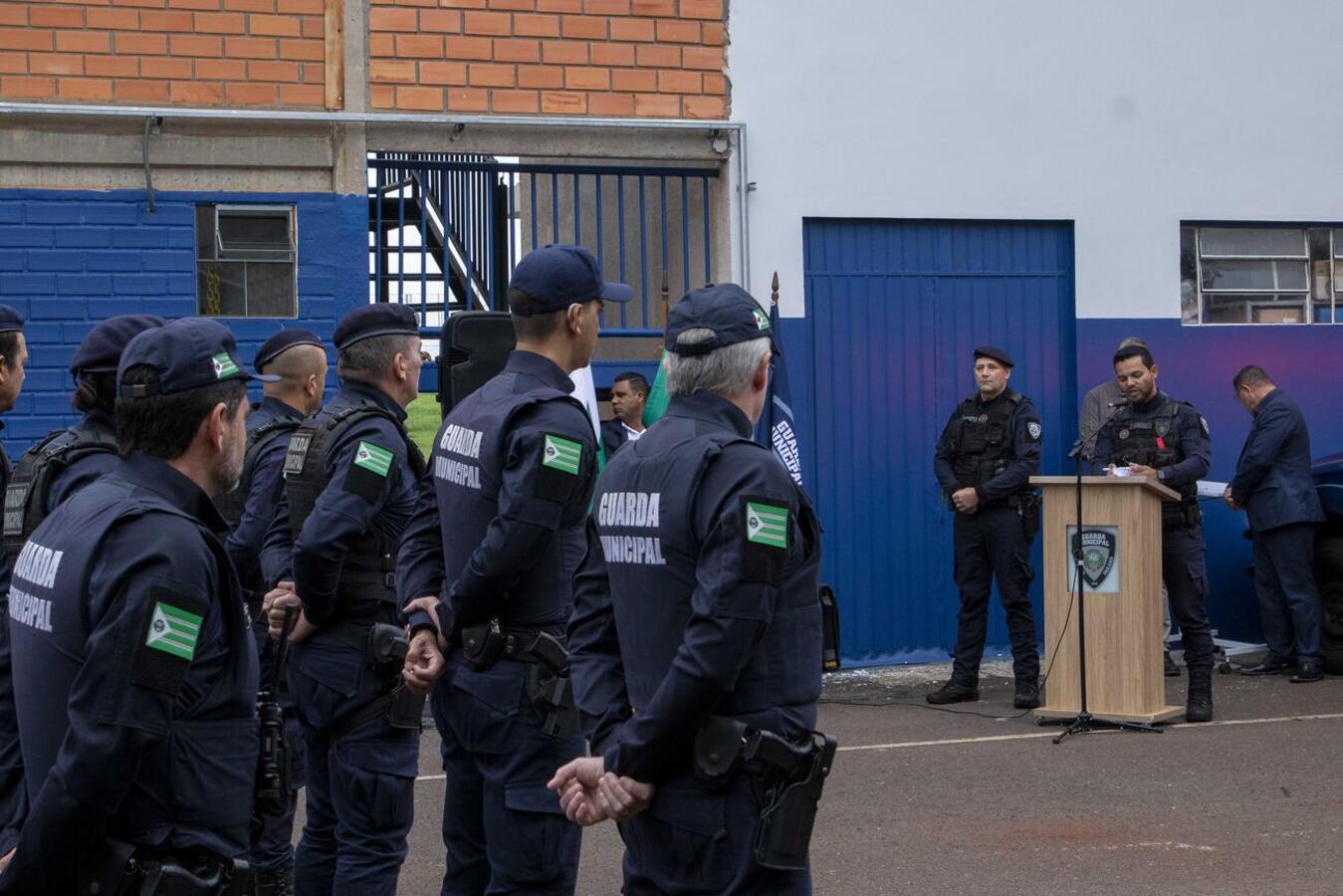 Em cerimônia realizada na manhã desta sexta-feira (25), a Guarda Municipal prestou homenagens ao policial municipal Elias Messias Cardoso pelos seus serviços