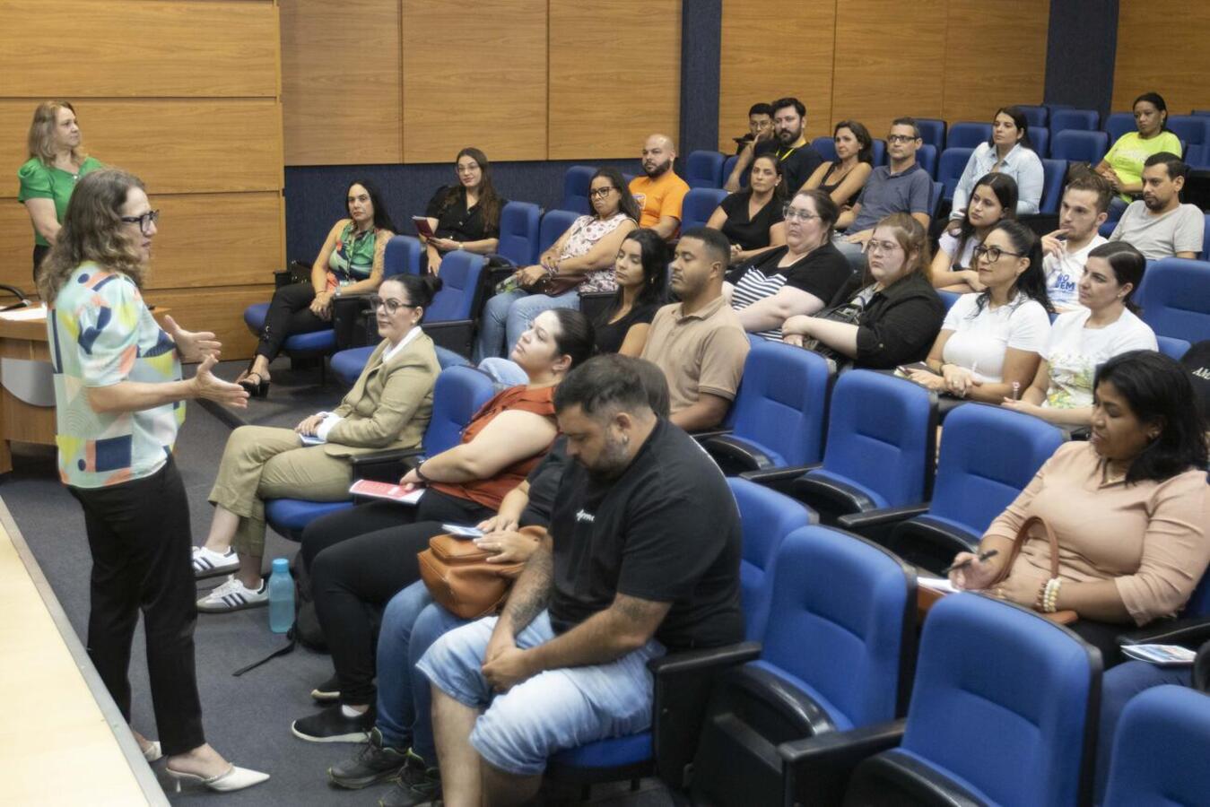 Secretaria de Recursos Humanos realiza cerimônia de posse para 34 novos servidores