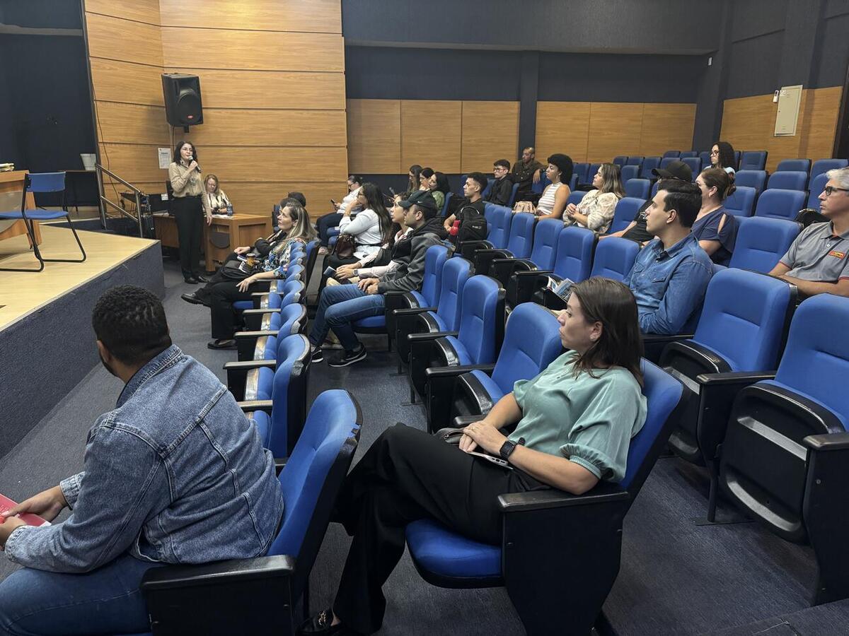 Nesta terça-feira (8) a Secretaria de Recursos Humanos de Toledo realizou mais um evento de posse de novos servidores