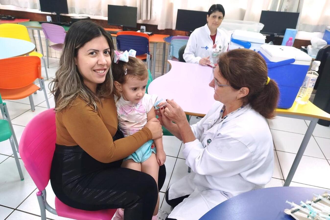 A ação foi considerada um sucesso, com a aplicação de 717 doses de vacinas. As mais procuradas foram  a influenza e a COVID-19