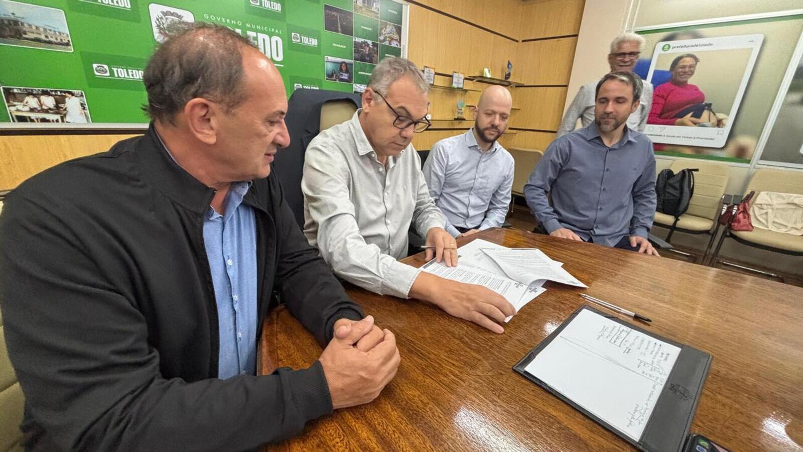 Reunião nesta segunda-feira (7) serviu para apresentar o portifólio de produtos e serviços ofertados pelo Sebrae