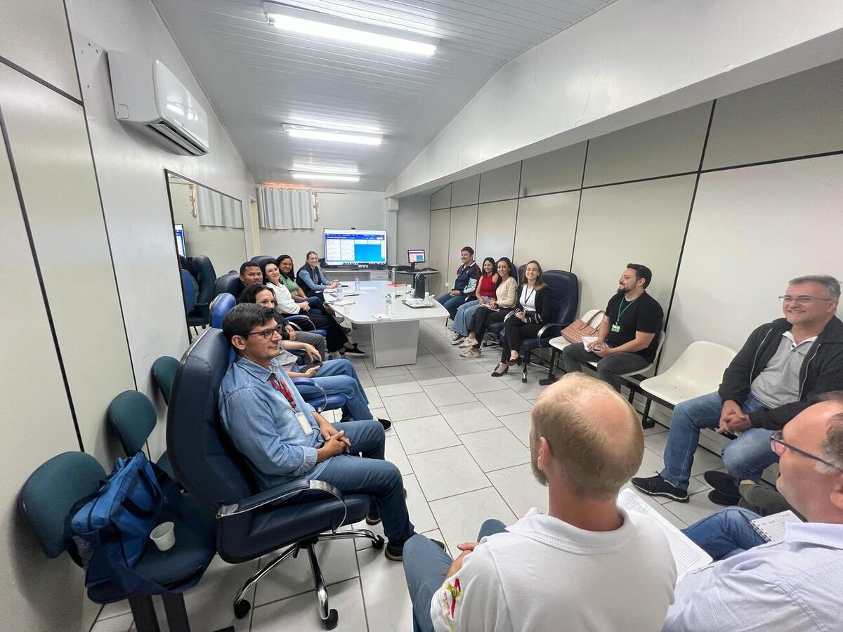 Encontros reúnem representantes de todos os departamentos da Saúde, previsão é concluir em agosto