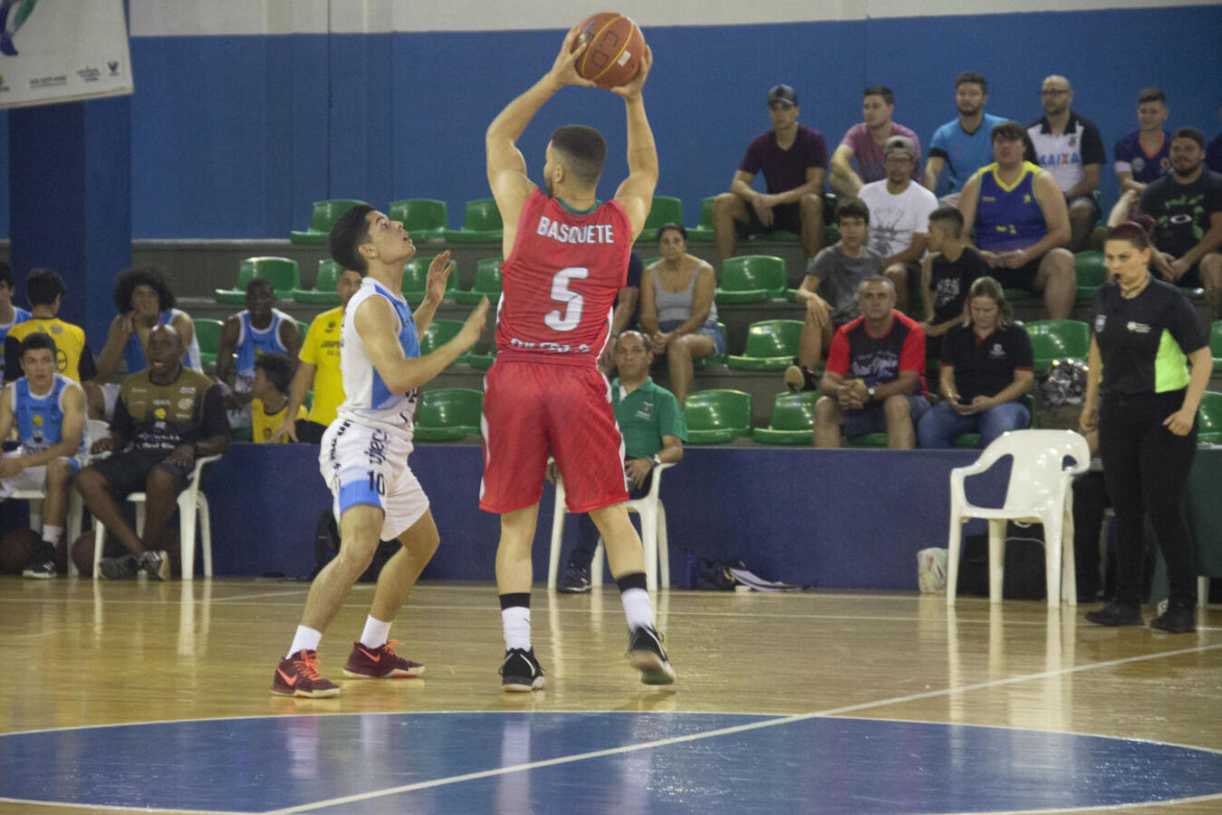 A primeira etapa do masculino - Chave A - tem início nesta sexta-feira e seguem até domingo no Ginásio de Esportes Jaime Zeni (Foto: arquivo)