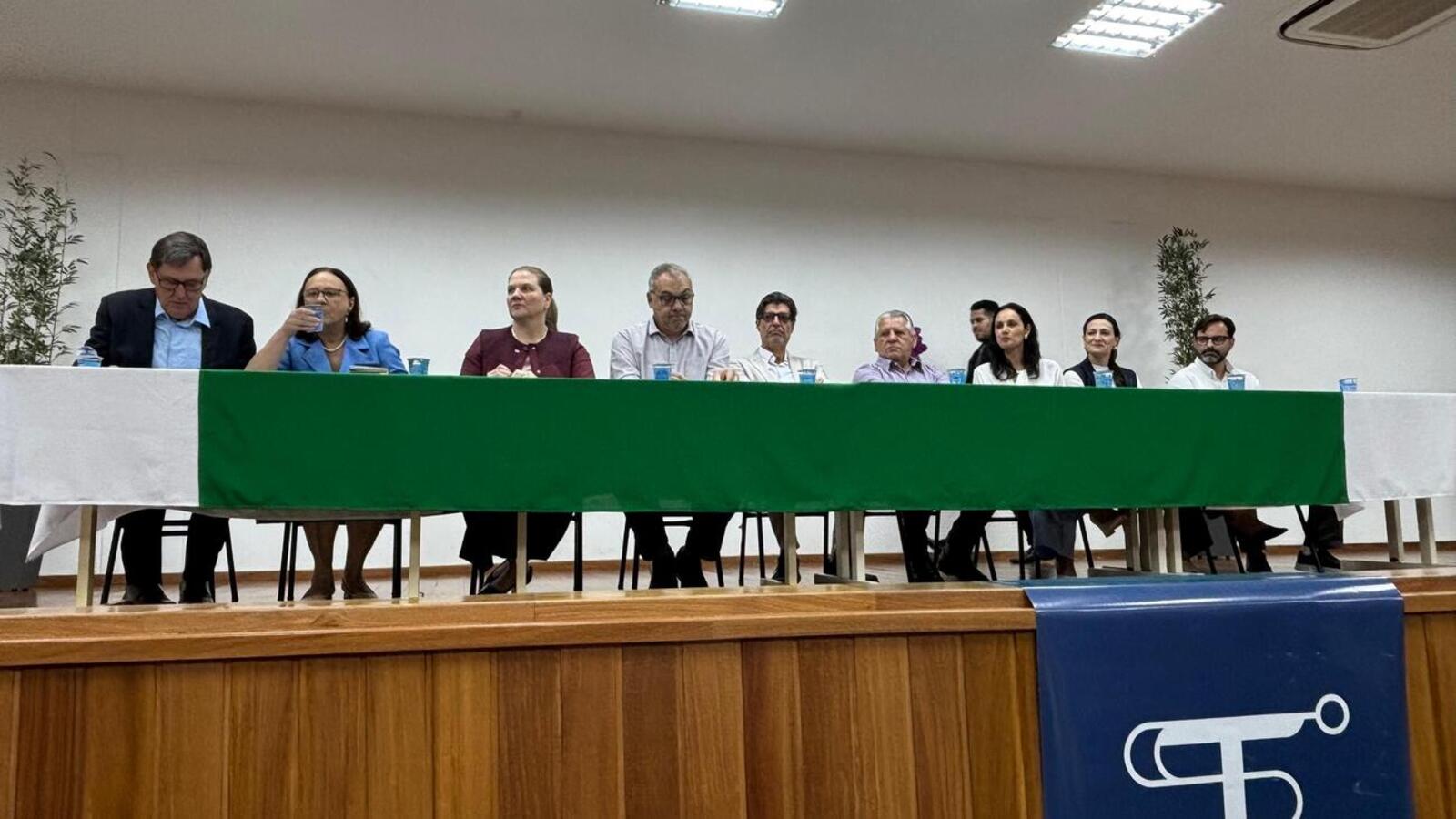 Prefeitura de Toledo cedeu a primeira sede, que permitiu a instalação do curso em 2016; prefeito Mario Costenaro destacou a importância da parceria