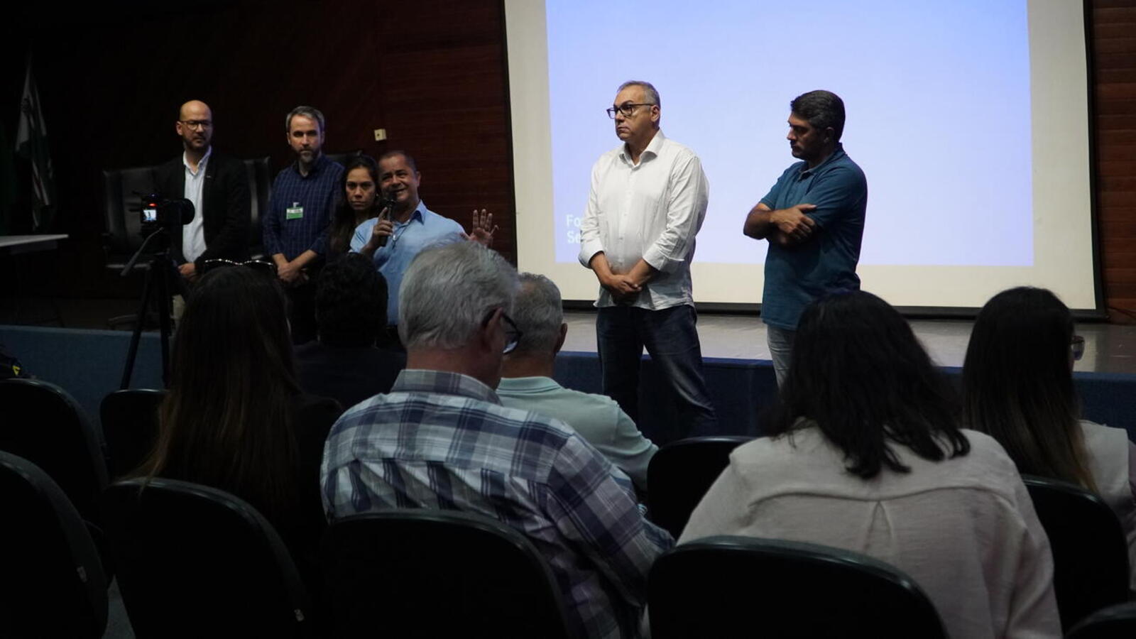 Encontro reuniu autoridades, empresários e Copel para discutir falhas no fornecimento e buscar soluções conjuntas para a rede elétrica em Toledo